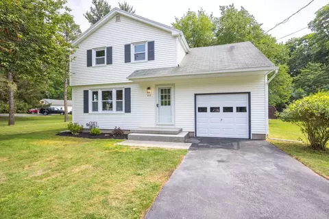 217 Mill Rd, Greece, NY 14626