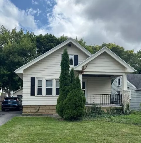 125 Redfern Dr, Rochester, NY 14620