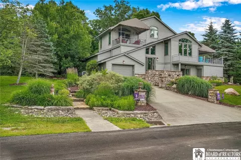 16 W Wind Dr, Ellery, NY 14728