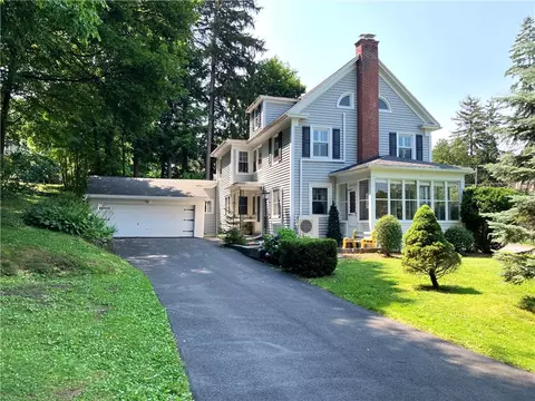 1 Dewey Ave, Clifton Springs, NY 14432