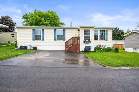 2 Beatrice, Rochester, NY 14625