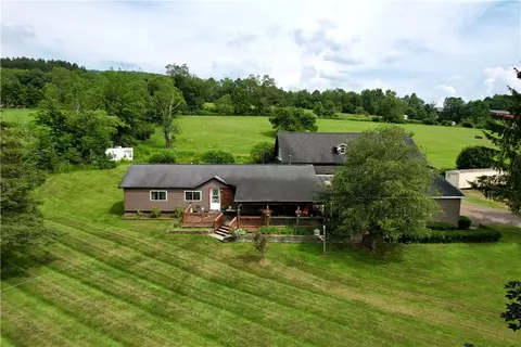 1796 Gladstone Hollow Rd, Andes, NY 13731