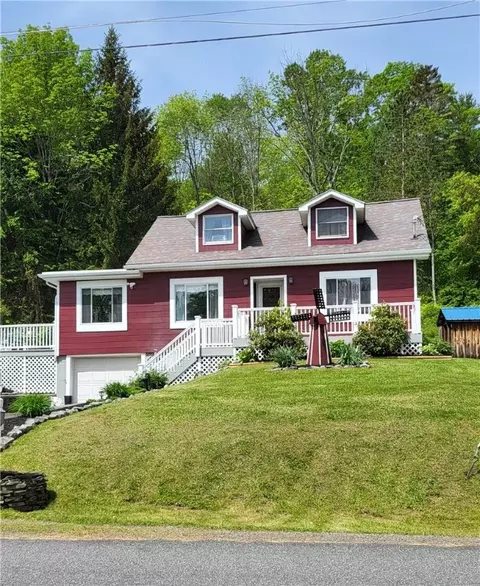 135 Pearl Street Ext, Bainbridge, NY 13733