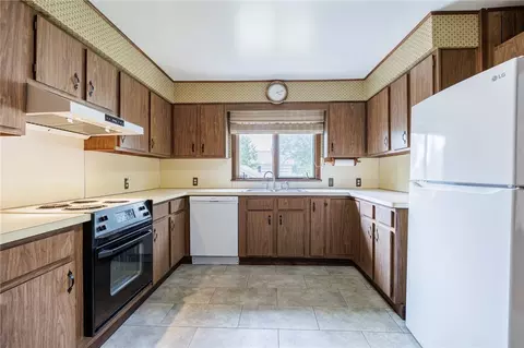 121 Harwick Rd, Irondequoit, NY 14609 photo 14