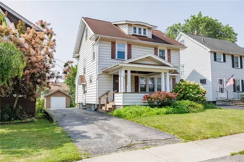 121 Harwick Rd, Irondequoit, NY 14609 photo 2