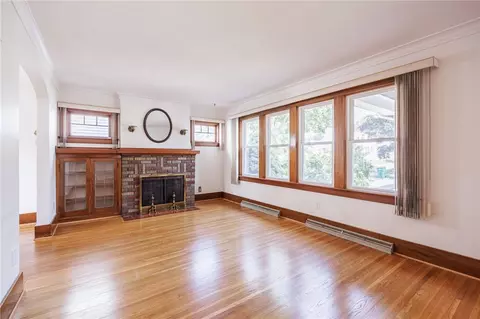 121 Harwick Rd, Irondequoit, NY 14609 photo 7