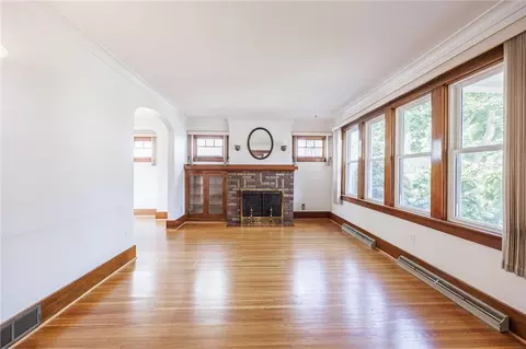 121 Harwick Rd, Irondequoit, NY 14609 photo 8