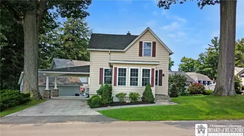 37 Center St, Ellery, NY 14712