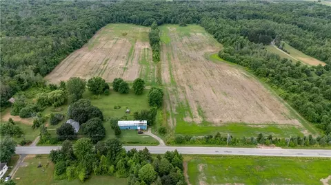 00 E Townline Rd, Williamson, NY 14589