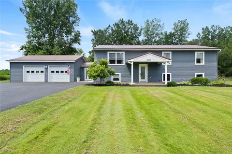 6793 E Port Bay Rd, Wolcott, NY 14590