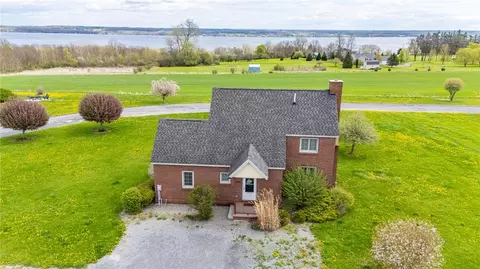 444 Armstrong Rd, Geneva, NY 14456