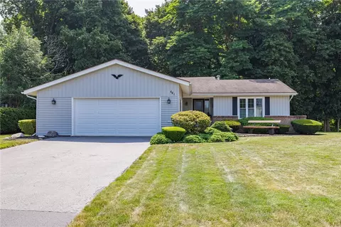 441 Marblehead Dr, Greece, NY 14615