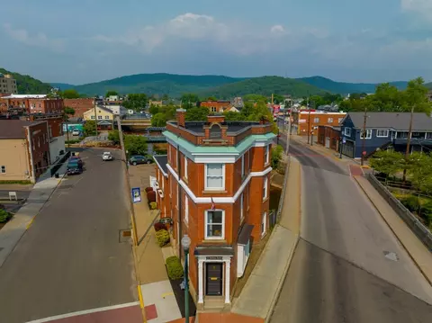 11 Boylston St, Bradford, PA 16701