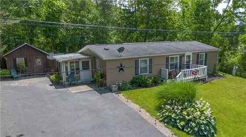 4553 Grove St, Canandaigua, NY 14424