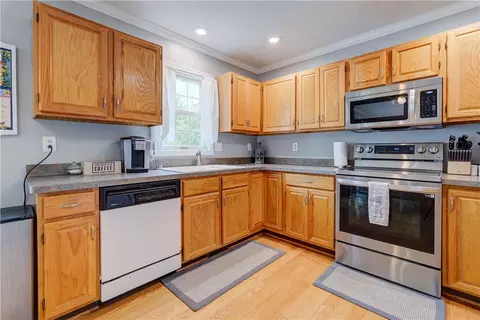 2012 Rainbow Ln, Lima, NY 14485 photo 11