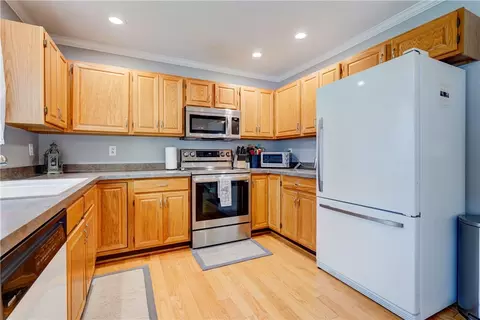 2012 Rainbow Ln, Lima, NY 14485 photo 12