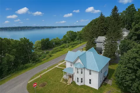 6166 Lake St, Aurelius, NY 13034