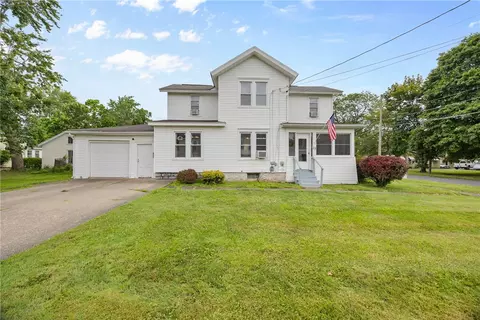19 Troy St, Seneca Falls, NY 13148