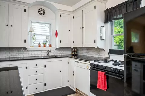Kitchen - 220 Walzer Rd, Irondequoit, NY 14622 photo 3 of 5