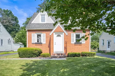 220 Walzer Rd, Irondequoit, NY 14622