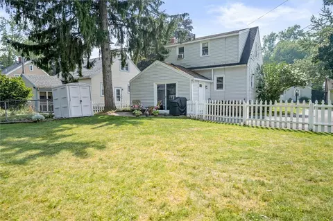 Exterior - 220 Walzer Rd, Irondequoit, NY 14622 photo 5 of 9