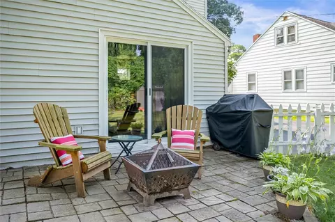 Exterior - 220 Walzer Rd, Irondequoit, NY 14622 photo 7 of 9