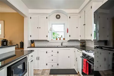 Kitchen - 220 Walzer Rd, Irondequoit, NY 14622 photo 2 of 5