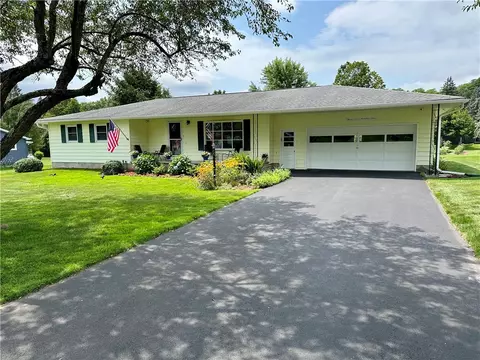 37 Medallion Dr, Otego, NY 13825