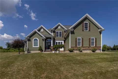 329 Wexford Ln, Horseheads, NY 14845