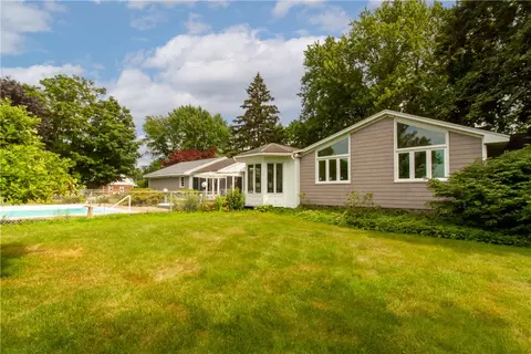 Exterior - 1820 Plank Rd, Webster, NY 14580 photo 2 of 7