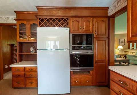 Kitchen - 1820 Plank Rd, Webster, NY 14580 photo 2 of 5