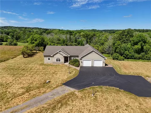 6580 Rice Rd, Victor, NY 14564