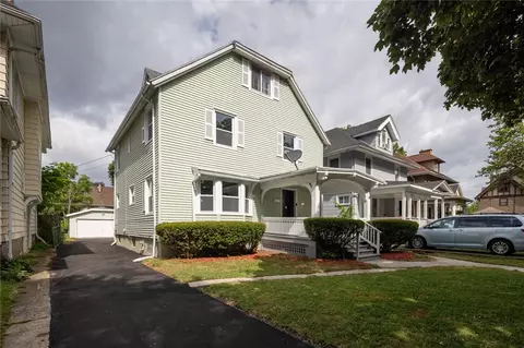 39 Rugby Ave, Rochester, NY 14619