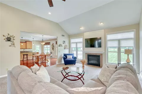 675 County Line Rd, Webster, NY 14580 photo 10