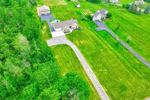 675 County Line Rd, Webster, NY 14580 photo 47