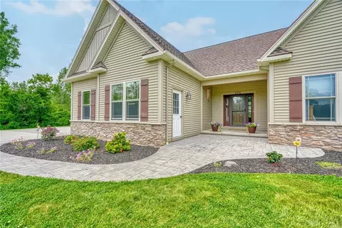 675 County Line Rd, Webster, NY 14580 photo 5