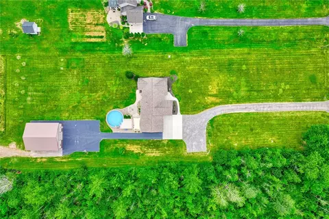 675 County Line Rd, Webster, NY 14580 photo 48