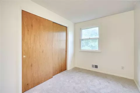Bedroom - 1260 Wall Rd, Webster, NY 14580 photo 4 of 9