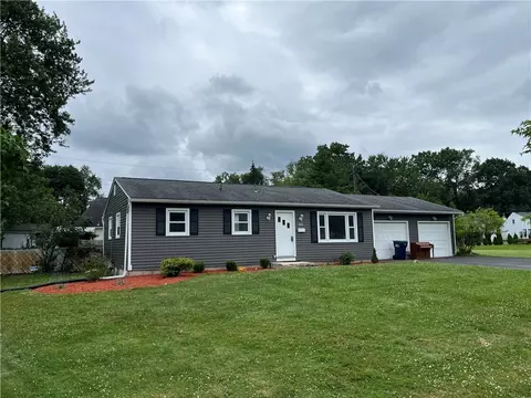 306 Norcrest Dr, Irondequoit, NY 14617