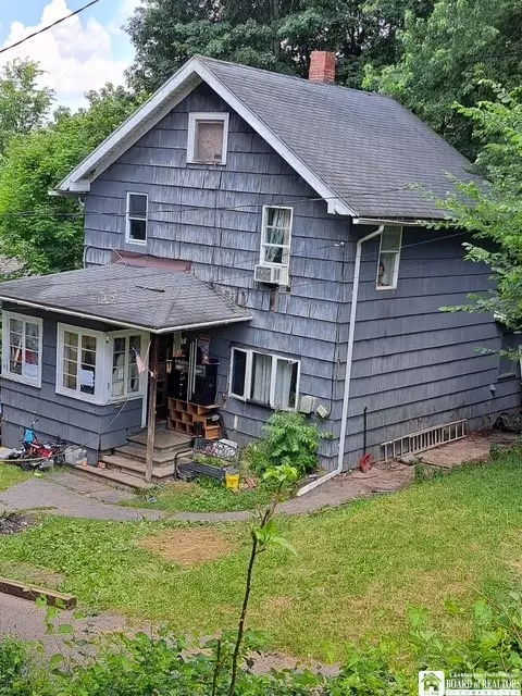 11 Lexington Pl, Jamestown, NY 14701