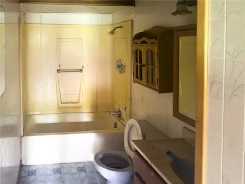 5872 E Beth-leroy Rd, Bethany, NY 14054 photo 3