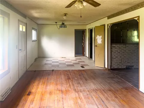 5872 E Beth-leroy Rd, Bethany, NY 14054 photo 8