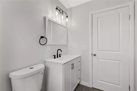 Bath - 175 S Union St, Rochester, NY 14607 photo 7 of 10