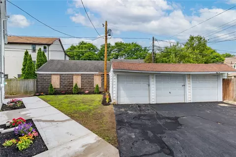 Exterior - 175 S Union St, Rochester, NY 14607 photo 3 of 4
