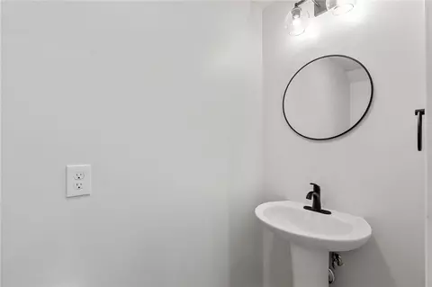 Bath - 175 S Union St, Rochester, NY 14607 photo 8 of 10