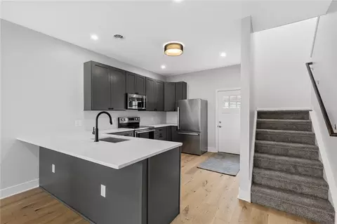 Entry Way - 175 S Union St, Rochester, NY 14607 photo 10 of 11