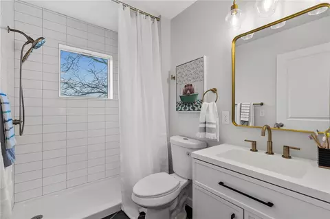 Bath - 175 S Union St, Rochester, NY 14607 photo 3 of 10