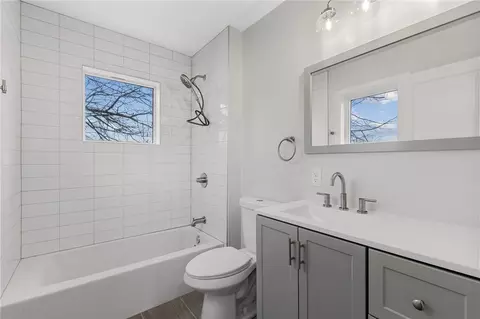 Bath - 175 S Union St, Rochester, NY 14607 photo 9 of 10