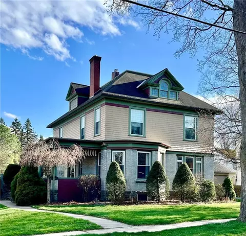 50 Center St, Oneonta, NY 13820