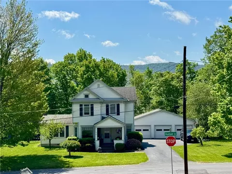 86 Hudson St, Oneonta, NY 13820